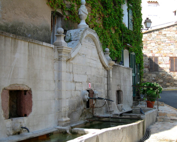 visite-village-la-garde-freinetbettinahorchens