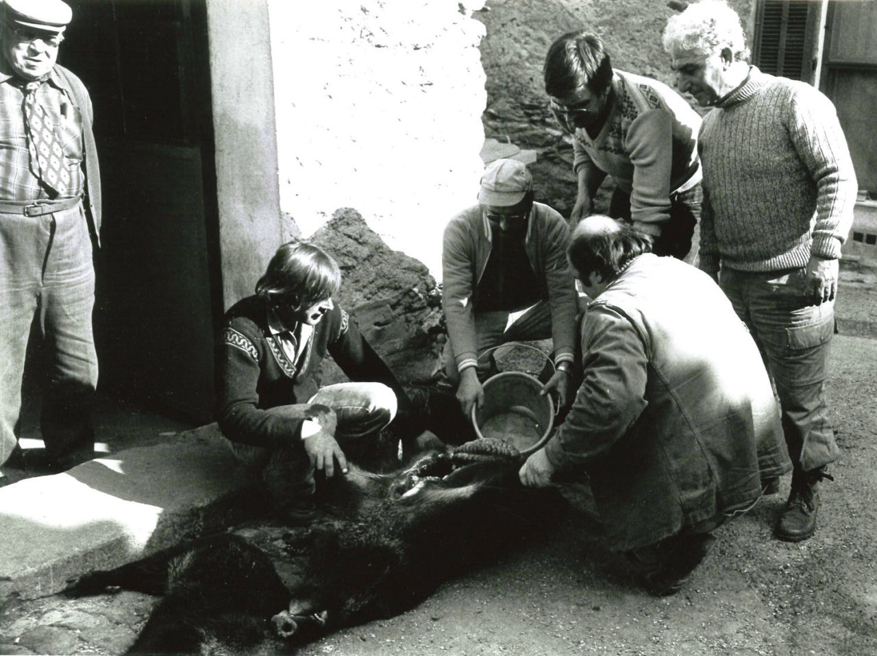 1-retour-de-chasse-devant-la-forgenovo