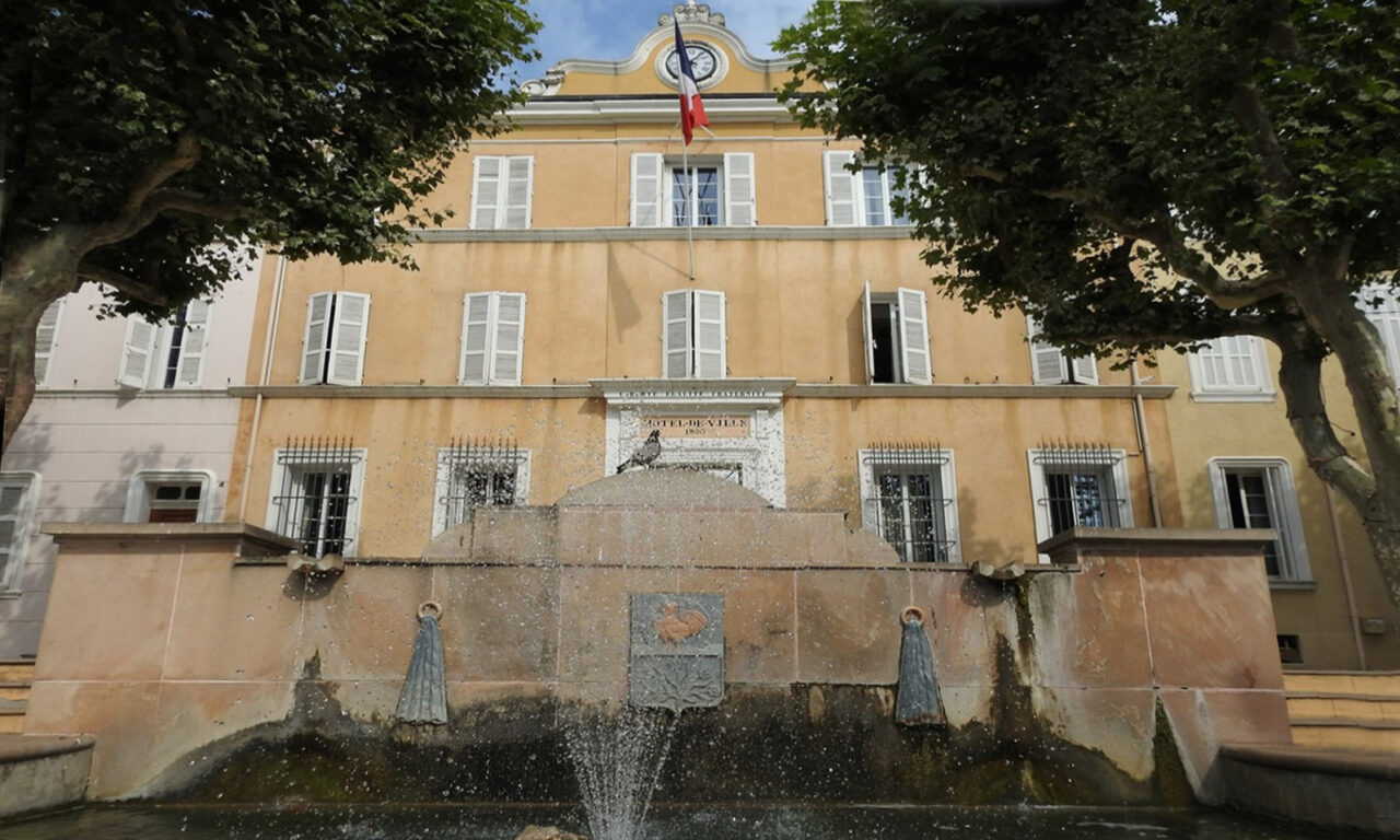 0822-mairie-de-cogolin