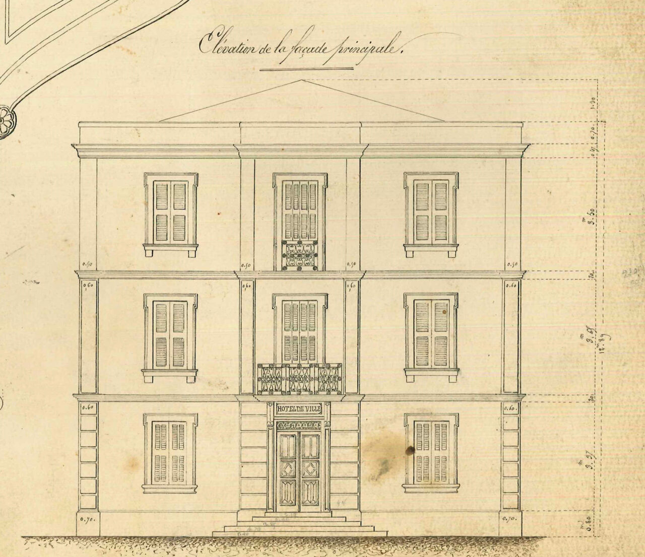 Plan de l'hôtel de Ville, 1854. Quelques modifications peuvent être observées avec le projet final, dont l’ajout d’un fronton cintré orné d’un décor.