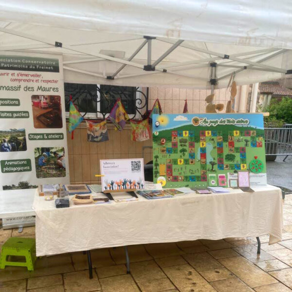 Stand du Conservatoire à la fête de l'âne du Plan-de-la-Tour